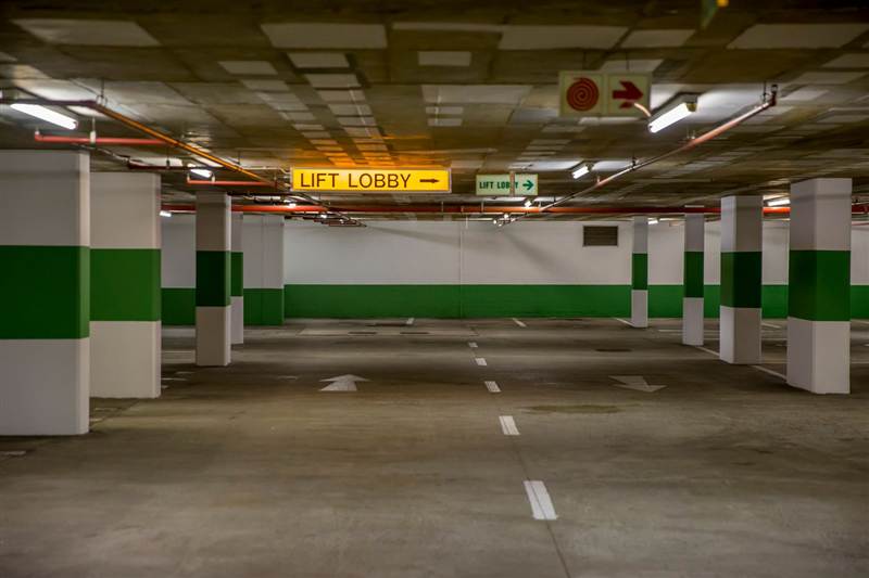 Saubere Tiefgarage